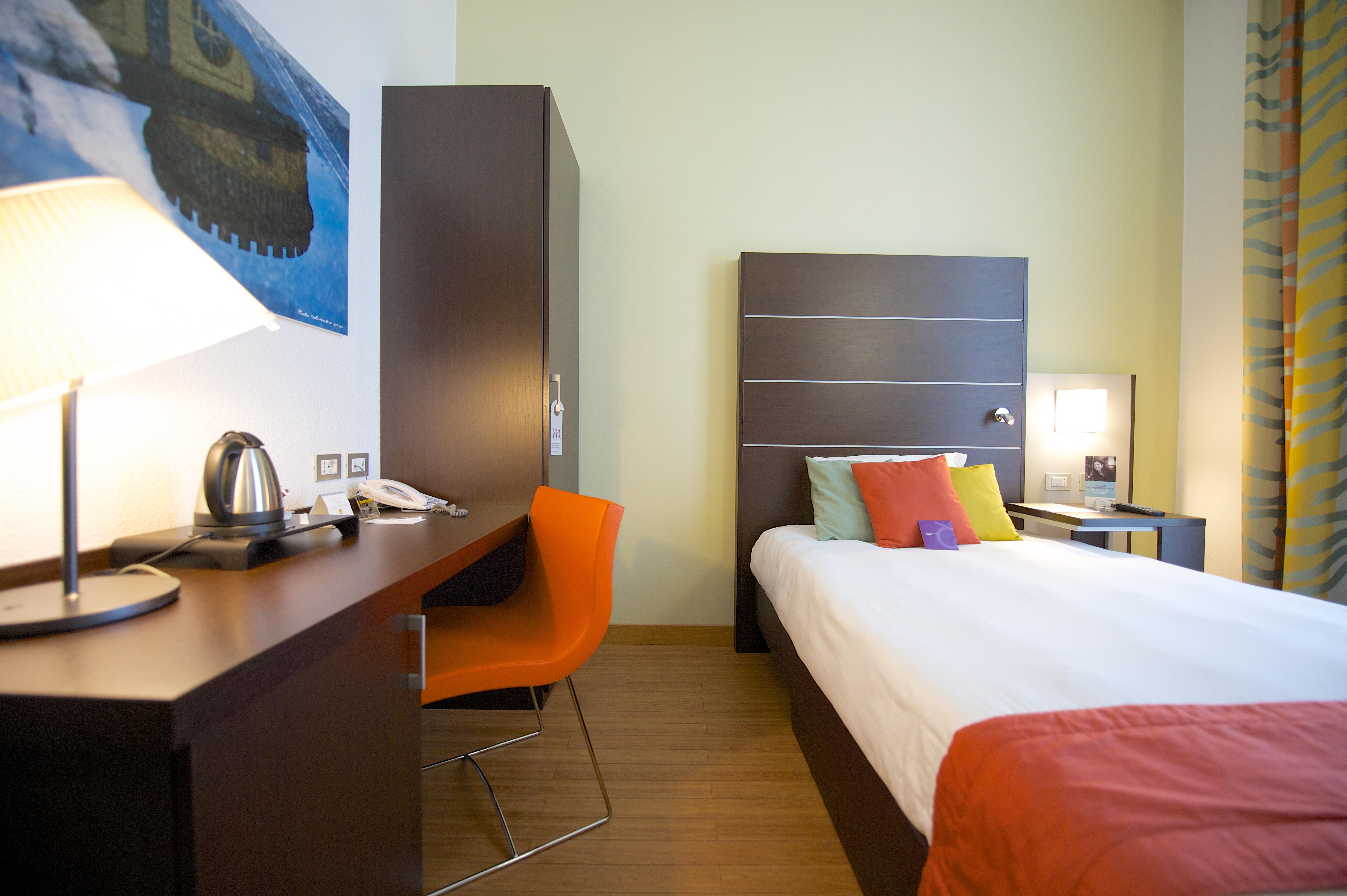 Mercure Napoli Centro Angioino Nápoles Exterior foto
