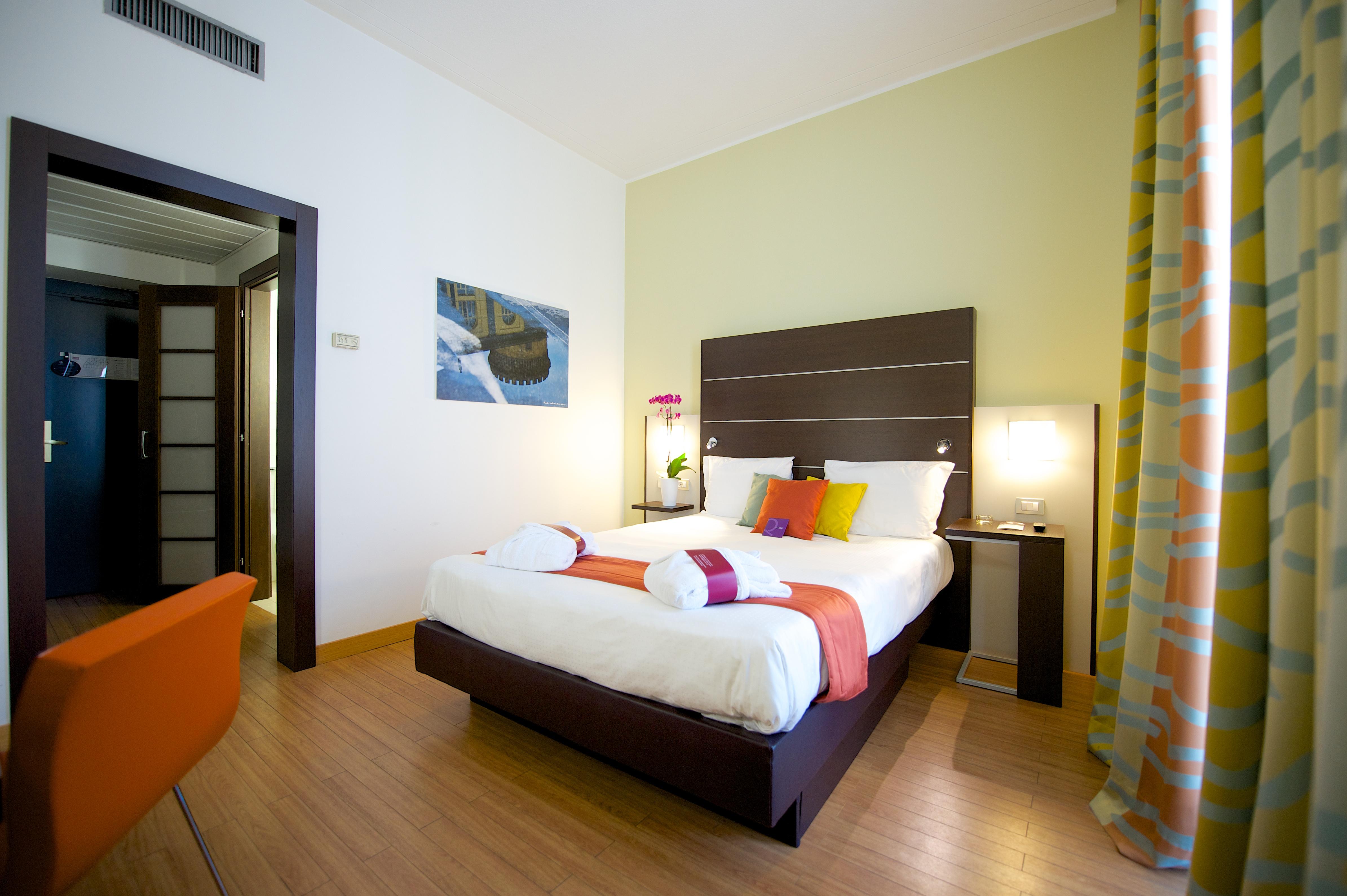 Mercure Napoli Centro Angioino Nápoles Exterior foto
