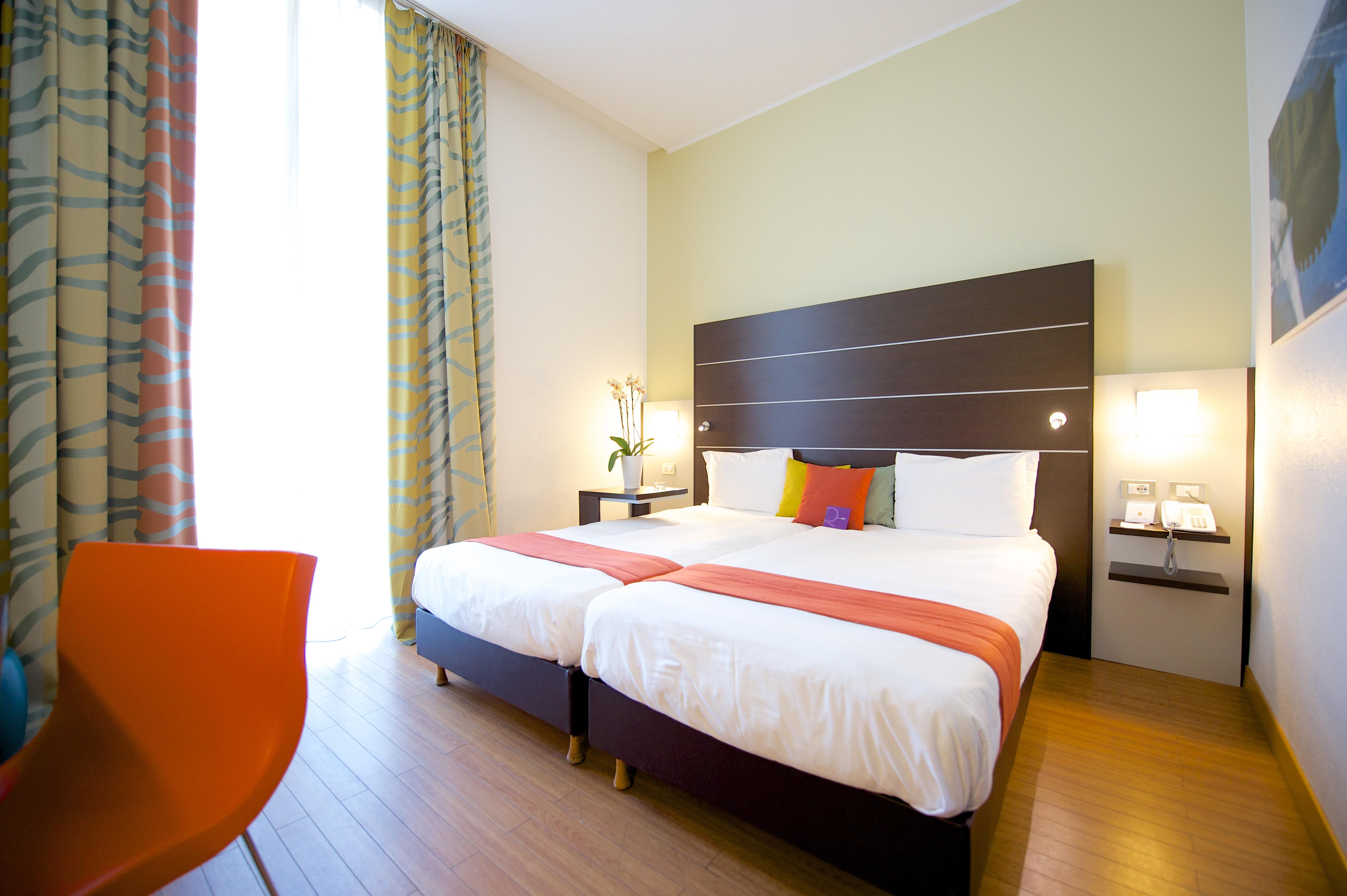 Mercure Napoli Centro Angioino Nápoles Exterior foto