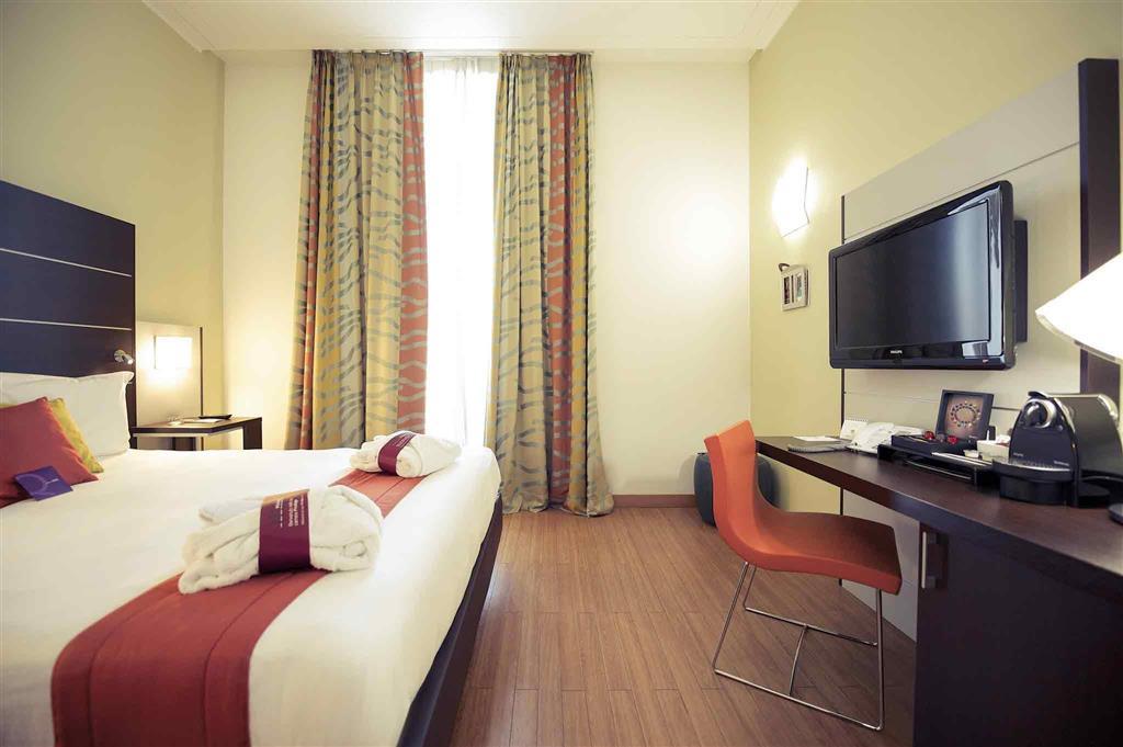 Mercure Napoli Centro Angioino Nápoles Exterior foto