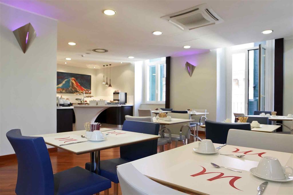 Mercure Napoli Centro Angioino Nápoles Exterior foto