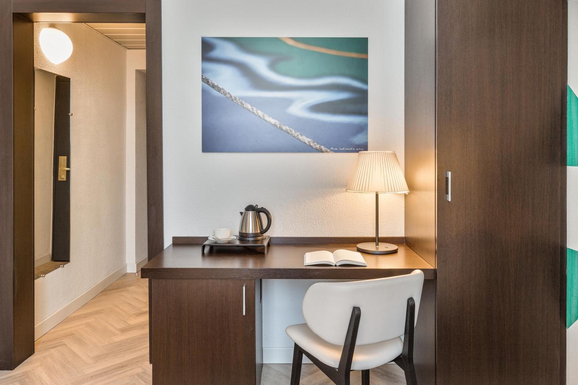 Mercure Napoli Centro Angioino Nápoles Exterior foto