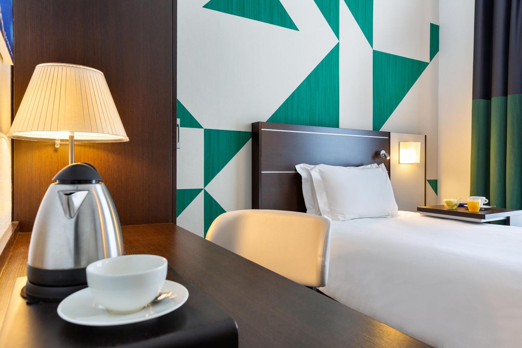 Mercure Napoli Centro Angioino Nápoles Exterior foto
