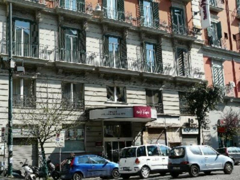 Mercure Napoli Centro Angioino Nápoles Exterior foto